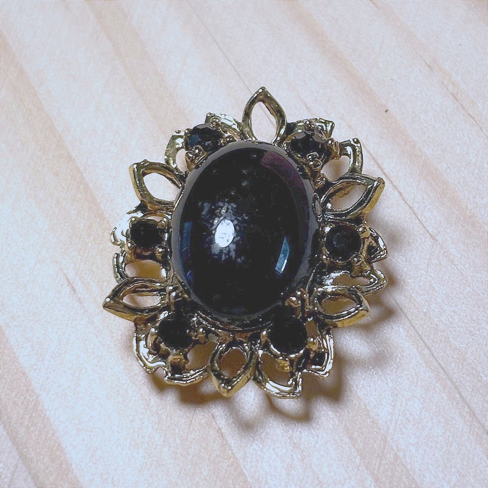 Vintage Slide Women OS Black Good Gold Tone Filigree Faux Onyx Gothic